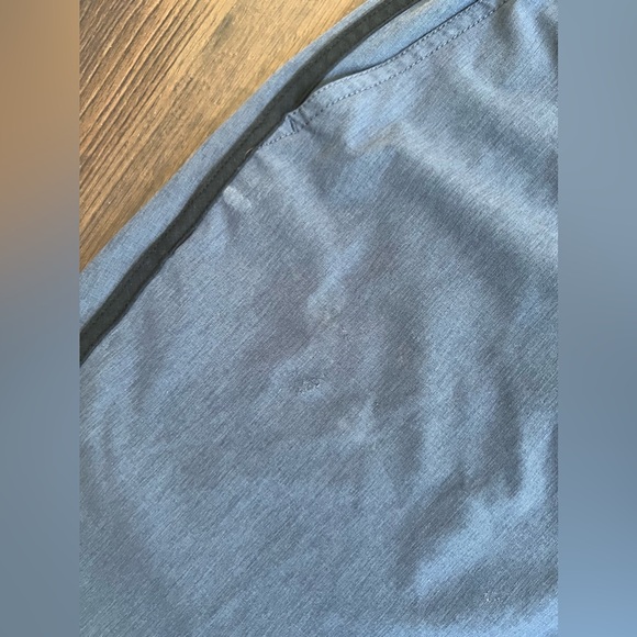 Vuori Banks Short Men's Charcoal Engineered Stripe Athletic Shorts Size Large - Picture 8 of 11